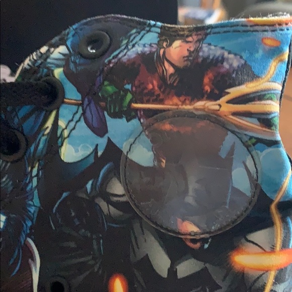 DC Comic Converse - Picture 5 of 9